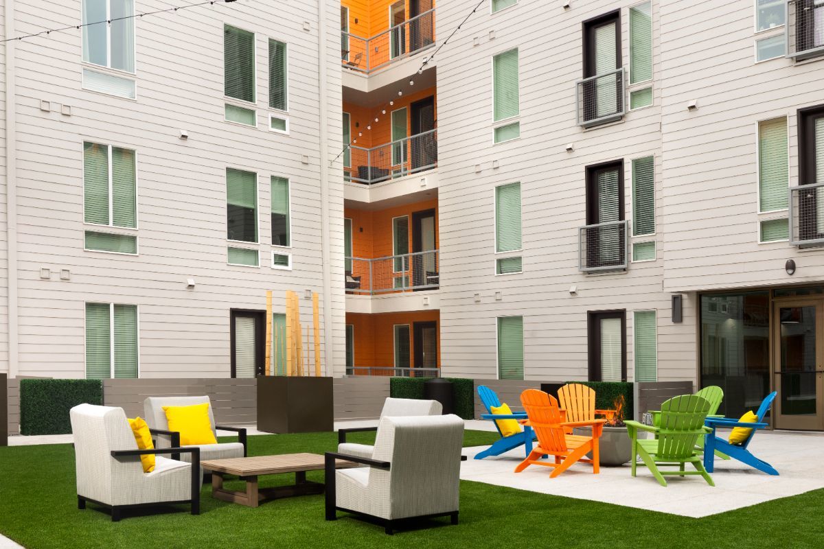 Contact Residences at Saltillo Austin, TX
